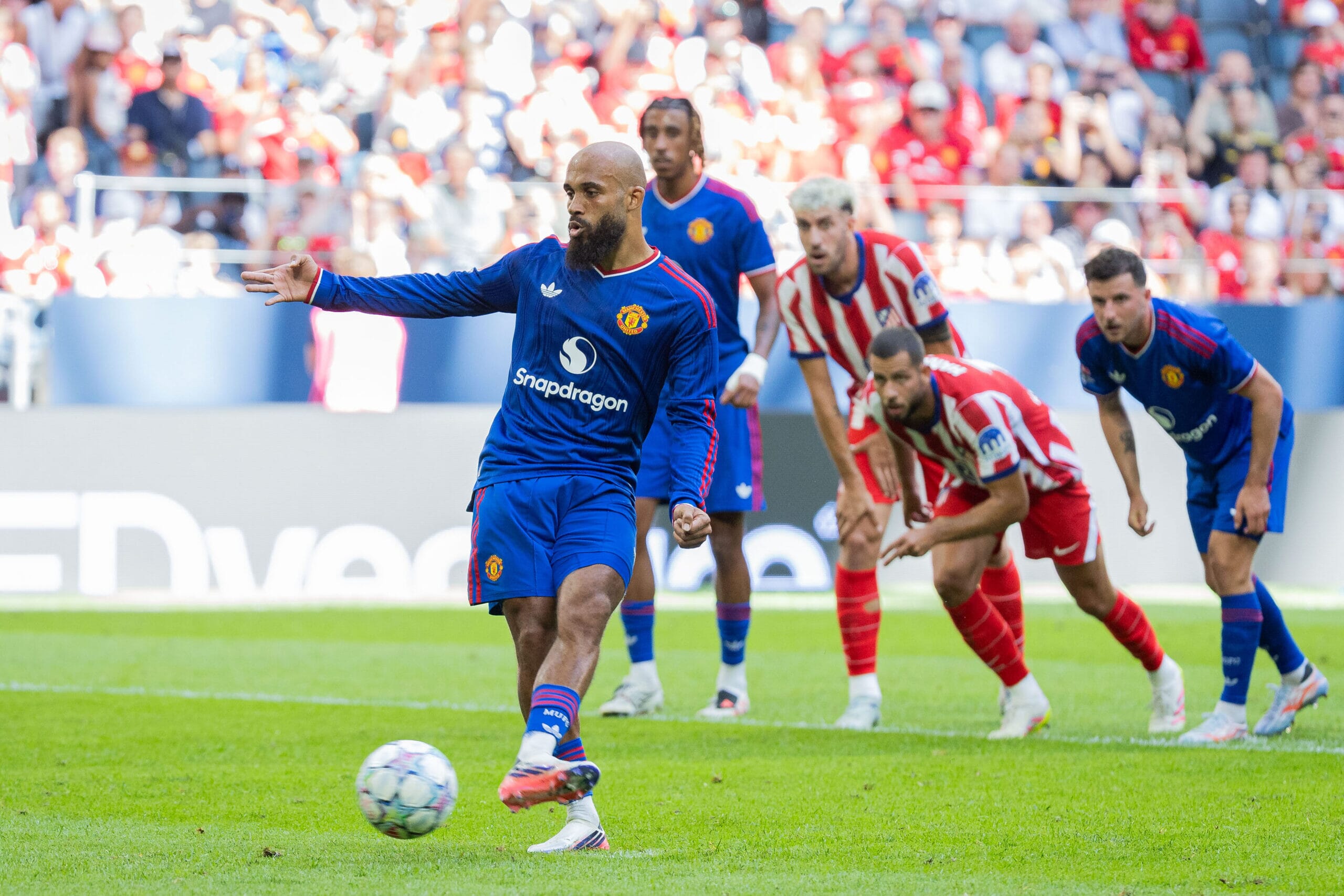 GettyImages 2287873810 ManchesterUnited 1 scaled.jpg?w=630&h=371&scale