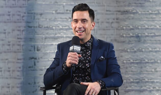 Online event: the ultimate quiz, hosted by a well-known personality! 7 Online Ultimate Quiz with Russell Kane