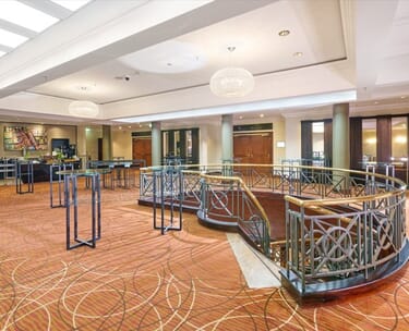 Crystal palace v rayo vallecano sporting dinner 9 Marriott Foyer Treppe.jpg?w=375&h=304&scale