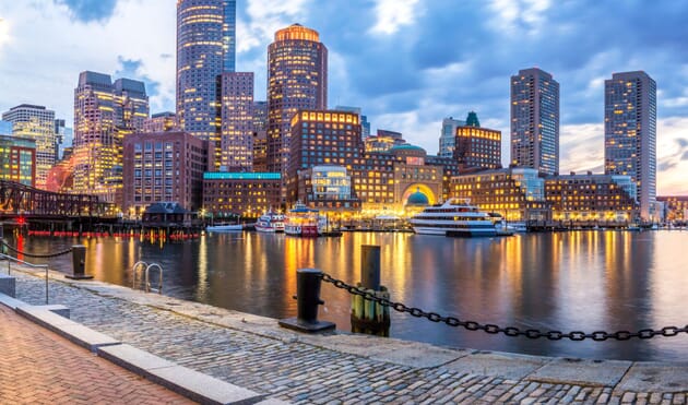 Luxury boston stay 11 Canva stock Image boston 1 .jpg?w=630&h=371&scale