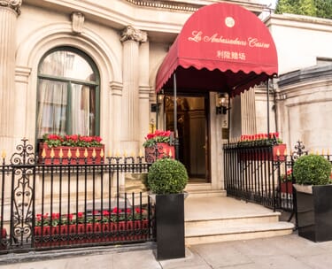 Celebrity experiences: play your ace with poker hospitality at a luxury uk casino 8 shutterstock 748961590.jpg?w=375&h=304&scale