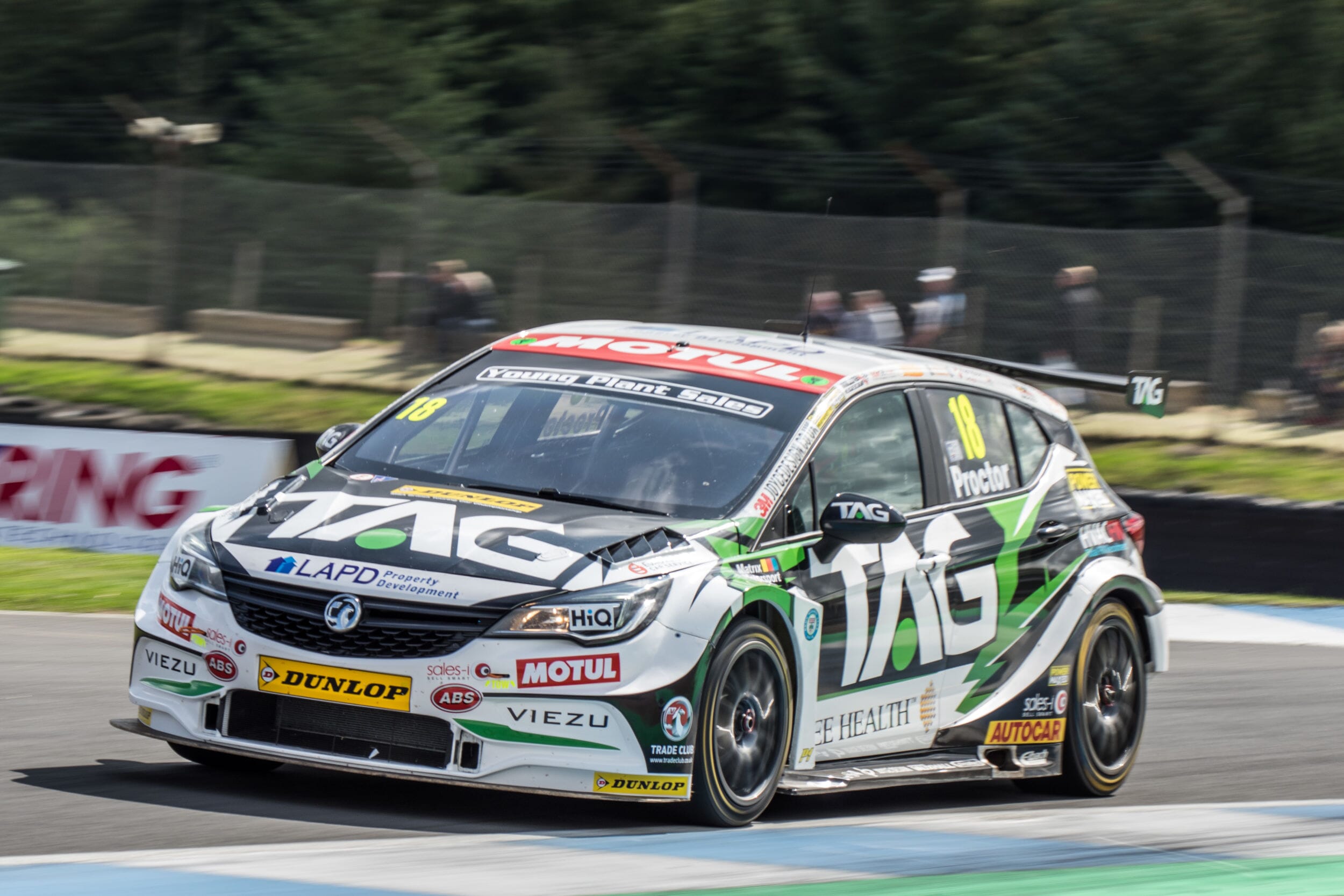 VIP British Touring Cars corporate sports hospitality race racing