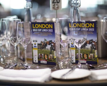 A table setting at the London Gold Cup lunch 2022